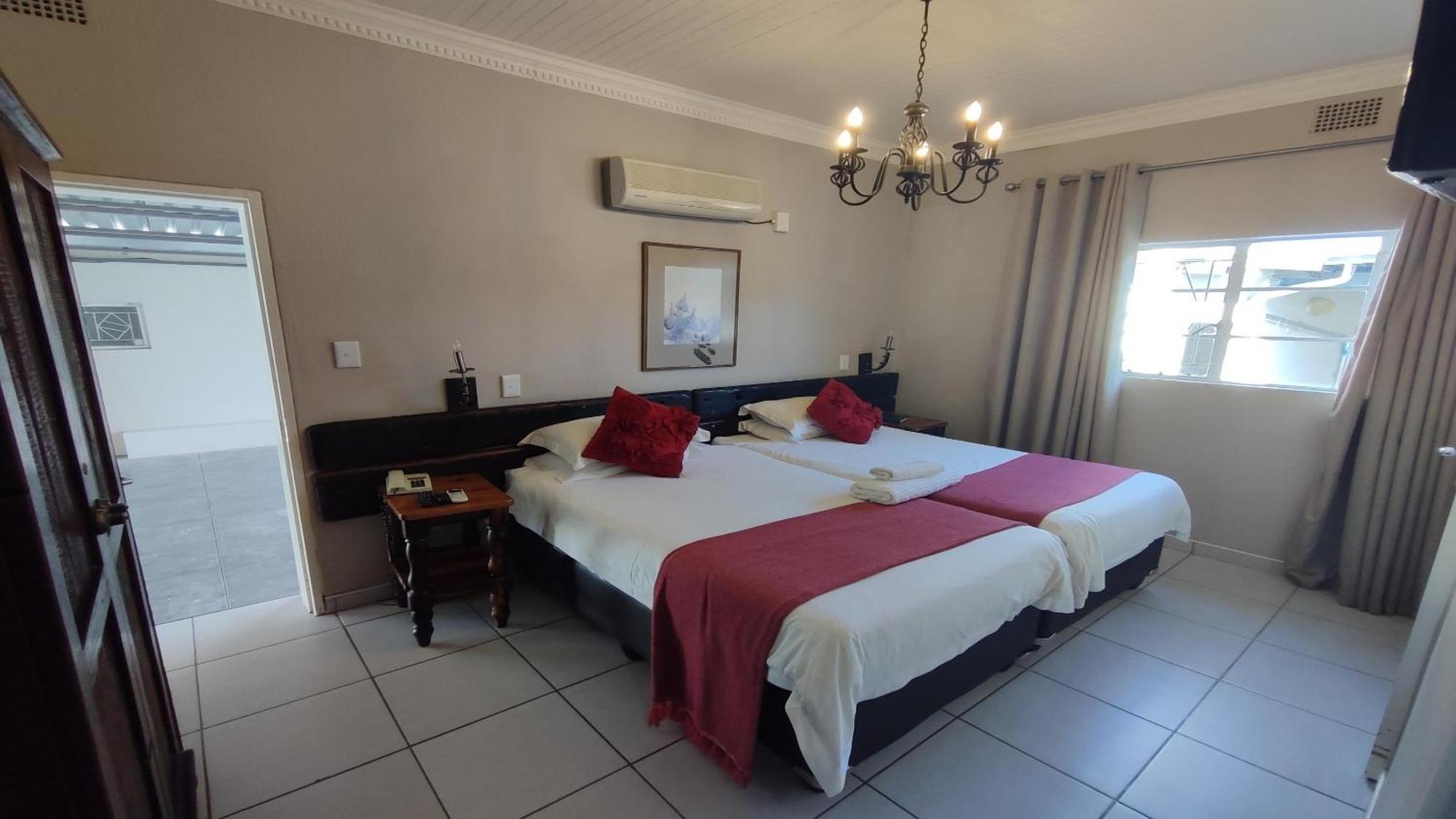Bird'S Nest Guest House Keetmanshoop Esterno foto
