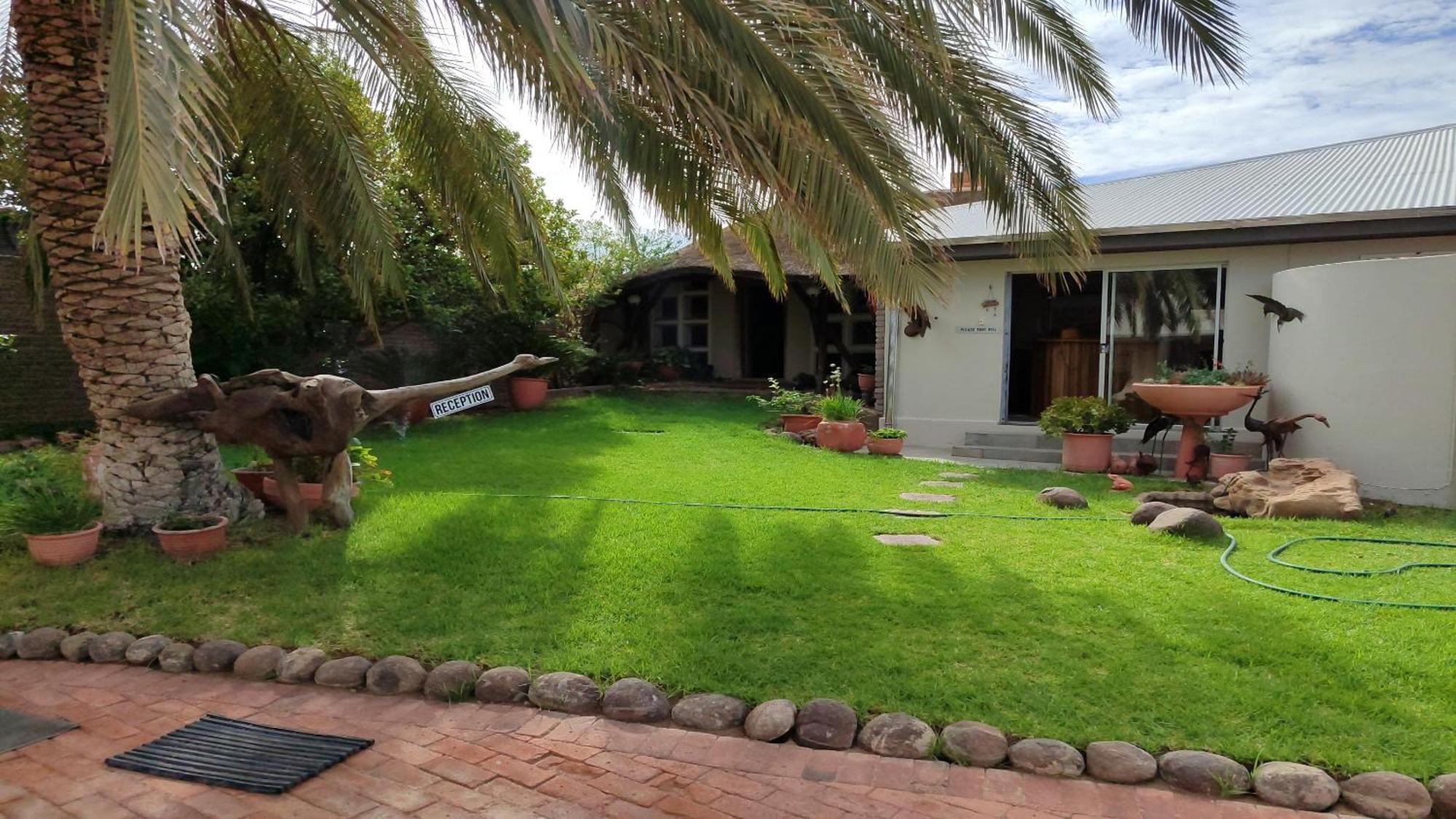 Bird'S Nest Guest House Keetmanshoop Esterno foto